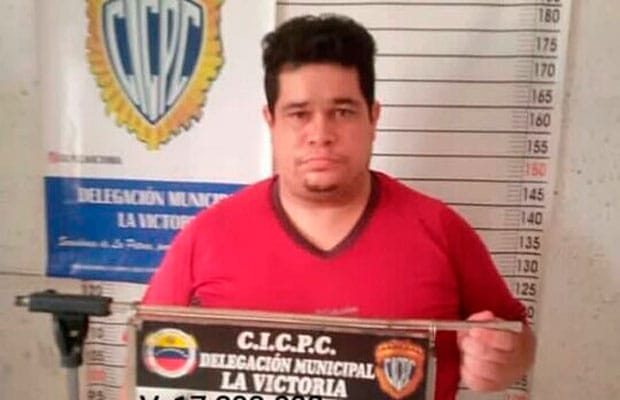 Detuvieron a falso ginecólogo que implantaba palitos de chupeta como implantes anticonceptivos