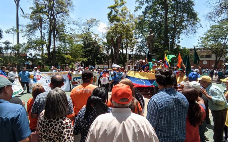 Trabajadores del estado Anzoátegui marcharon para exigir un mejor salario