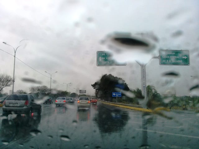 Fuertes precipitaciones en Mérida dejaron tres heridos y un fallecido