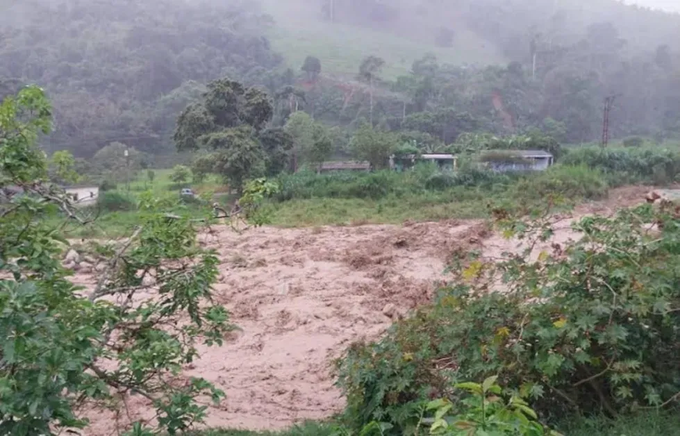 Hallados cadáveres de dos niños arrastrados por la corriente del río Escalante