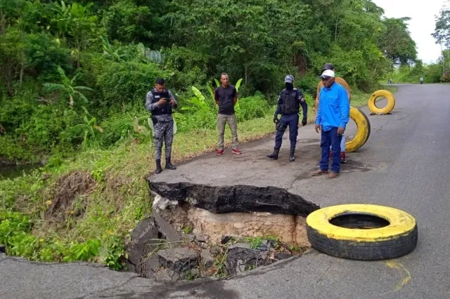 Habitantes de Monagas denunciaron derrumbe en la troncal 10