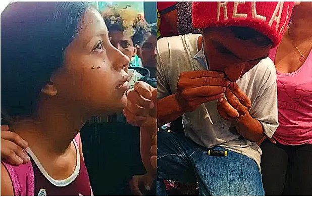 Venezolanos protestaron cosiéndose los labios en central de autobuses en México