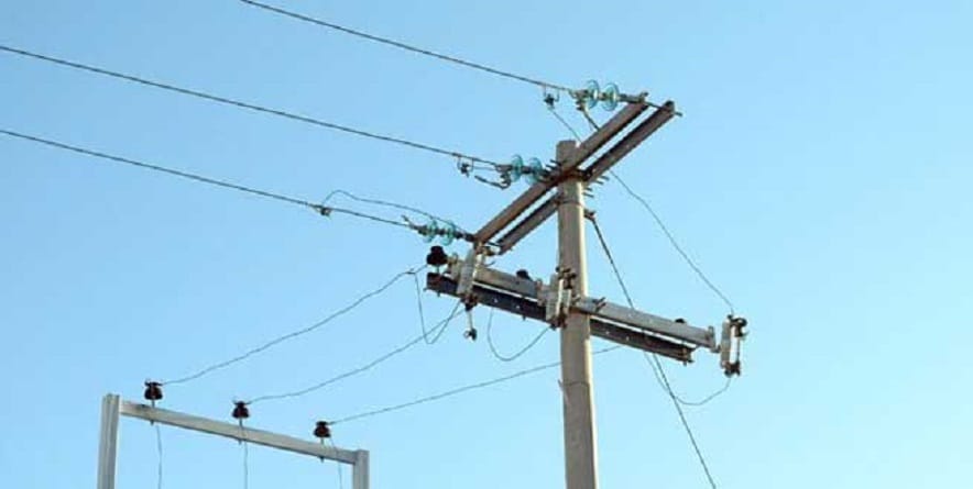 Usuarios reportaron la caída de un cable de alta tensión en Porlamar