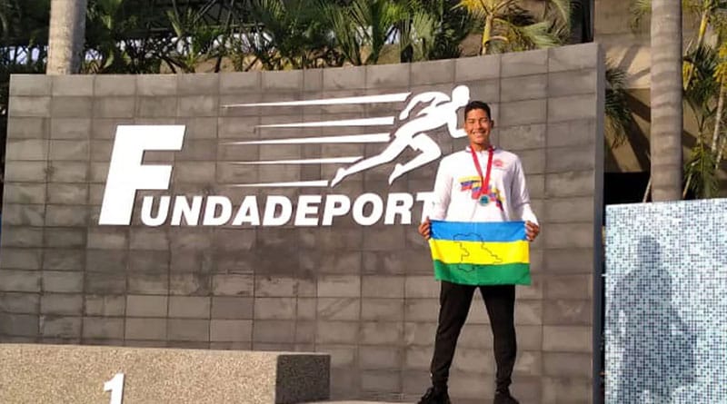 Luis Mario González designado como mejor nadador de Anzoátegui