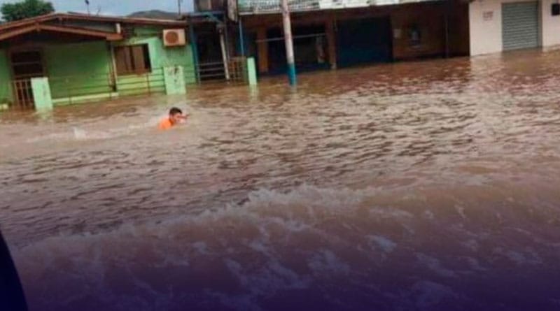 Santa Elena de Uairén en emergencia tras desbordamiento de río