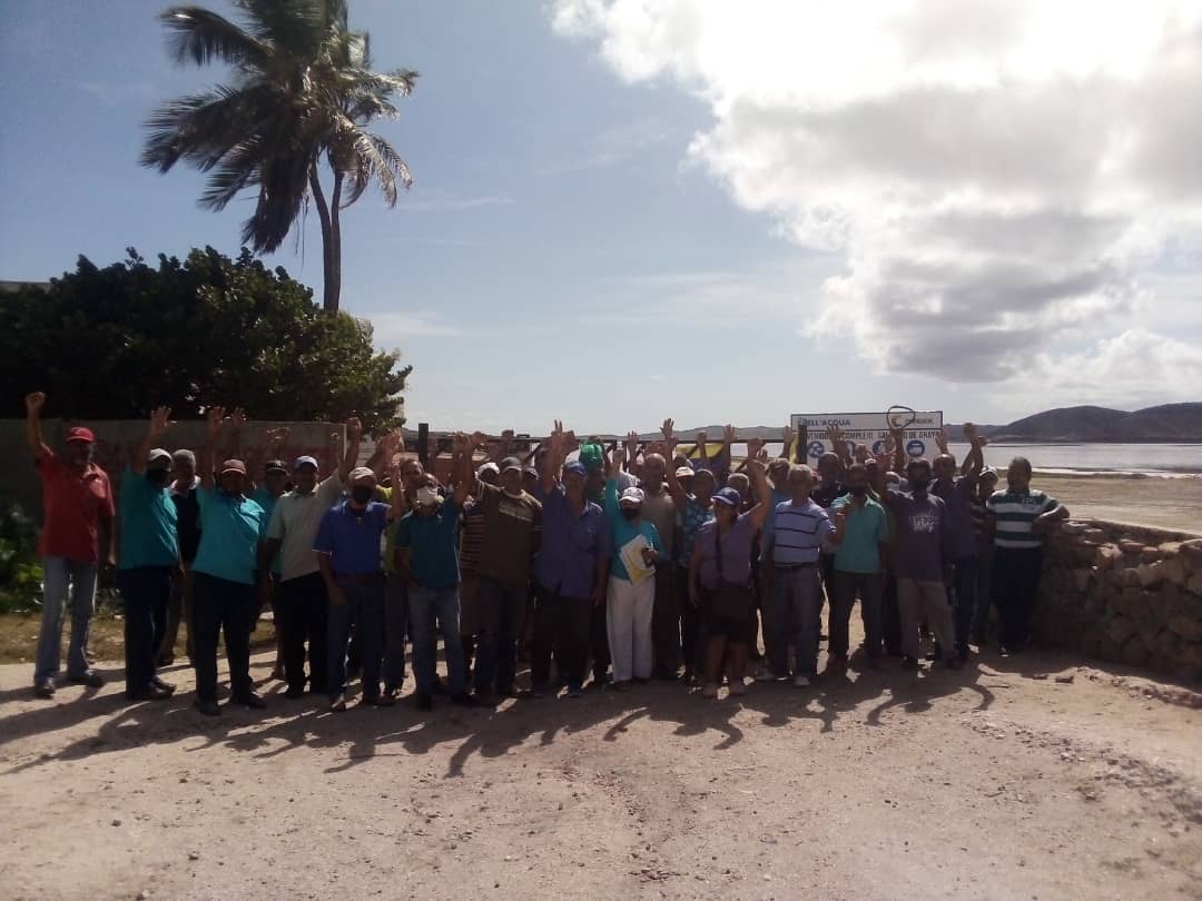 Jubilados de las Salinas de Araya cumplieron 13 días en protesta por pasivos laborales