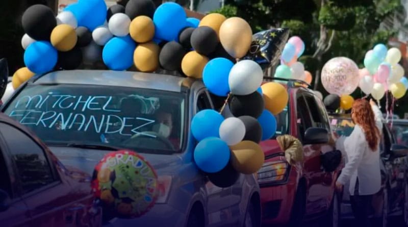 Festejaba su graduación hasta que cayó de un camión en Guárico