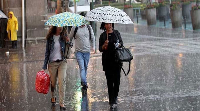 Onda tropical originó precipitaciones con descargar eléctricas en Zulia