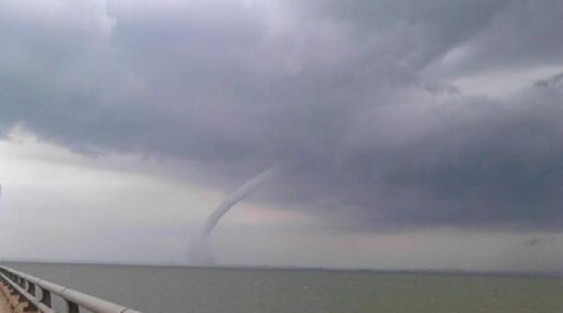 Avistaron una tromba lacustre en el lago de Maracaibo