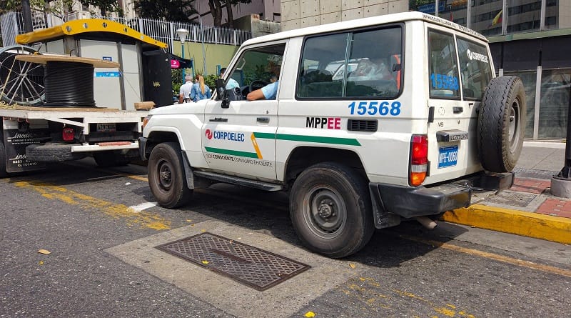 Vehículo de Corpoelect fue robado en Las Cayenas