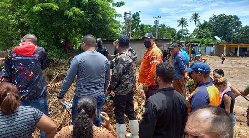 Gobierno de Sucre se desplegó hasta la comunidad de Santa Marta para atender a damnificados