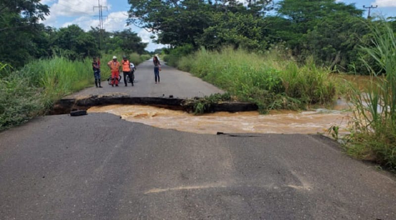 Carretera Anaco- Cantaura sufrió colapso de alcantarillas por fuertes precipitaciones