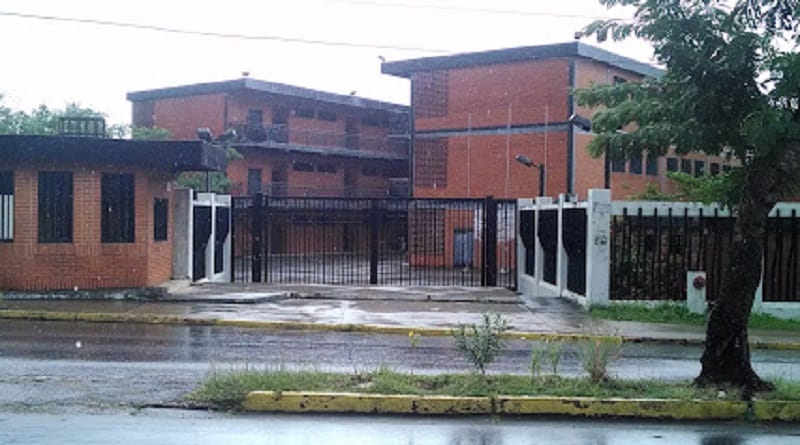 Alumnado de la Unesr en Maturín exigen que coloquen reductores de velocidad 