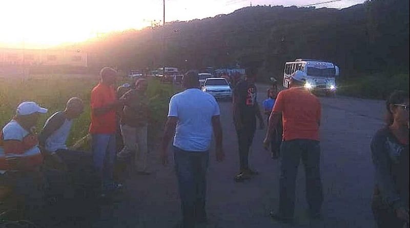 Habitantes de Naricual protestaron por fallas en el servicio de servicio de agua potable