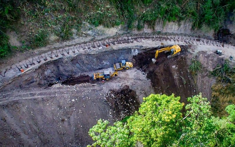 Corrigen falla de borde en el sector curva "La cucaracha" en el municipio Montes