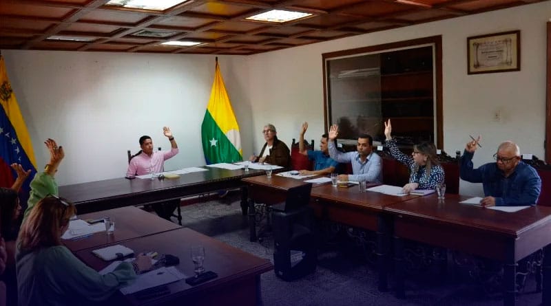 Legisladores aprobaron extensión de prórroga al gobernador Morel Rodríguez para su rendición de cuenta