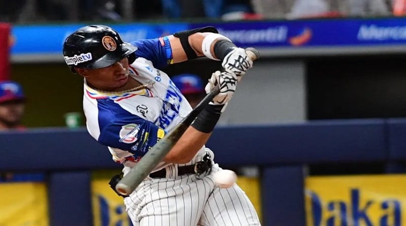 Venezuela dejó en el terreno a República Dominicana 3-2