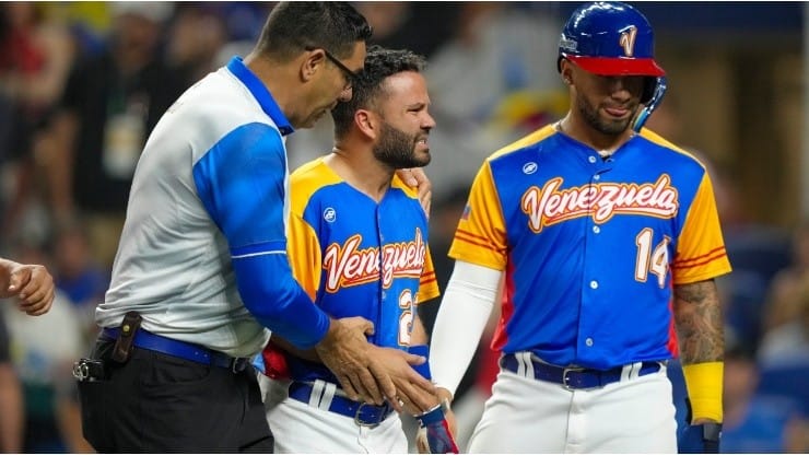 José Altuve perderá los primeros meses de Grandes Ligas por fractura en la mano derecha