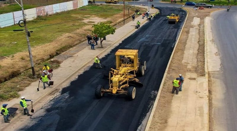 Autoridades iniciaron trabajos de recuperación en vialidad de avenida Las Industrias