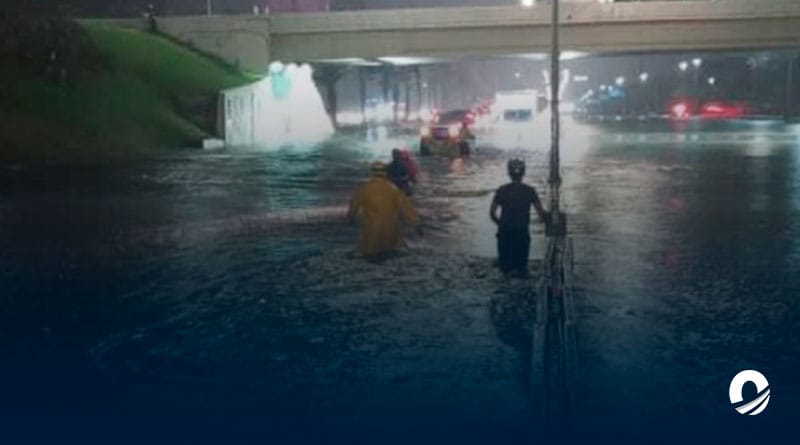 Fuertes lluvias causaron inundaciones y cortes eléctricos en Caracas
