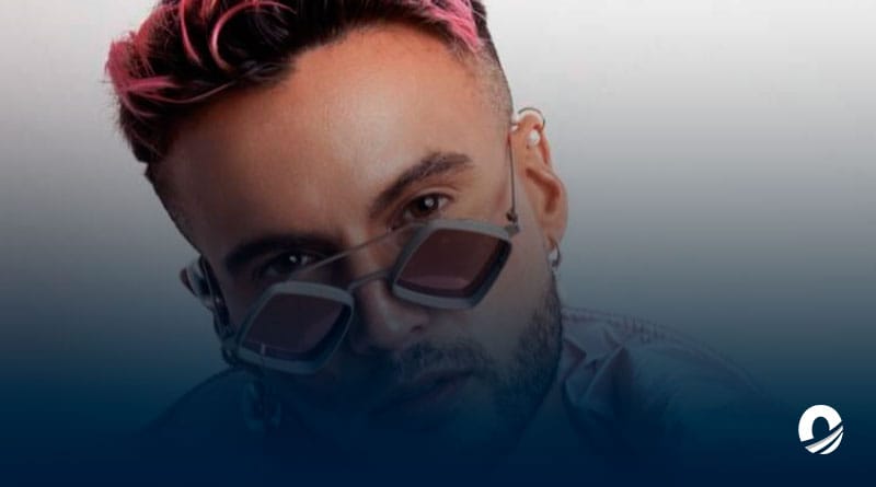 Gustavo Elis posó para la portada de Folie Magazine de Europa