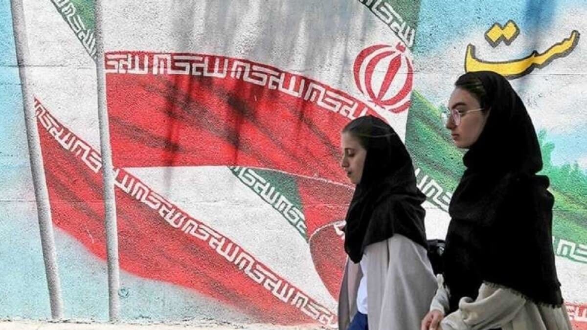 Cerraron parque acuático en Irán por permitir acceso a mujeres sin velo