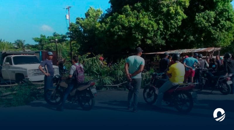 Vecinos de Pozo Colorado cerraron la Troncal 9 por fallas en la electricidad