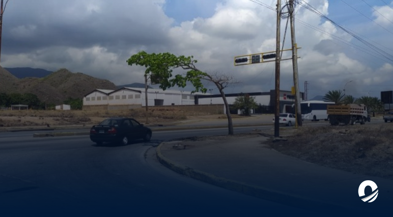 Conductores denunciaron que falta de semáforos ha dificultado la movilidad en Porlamar