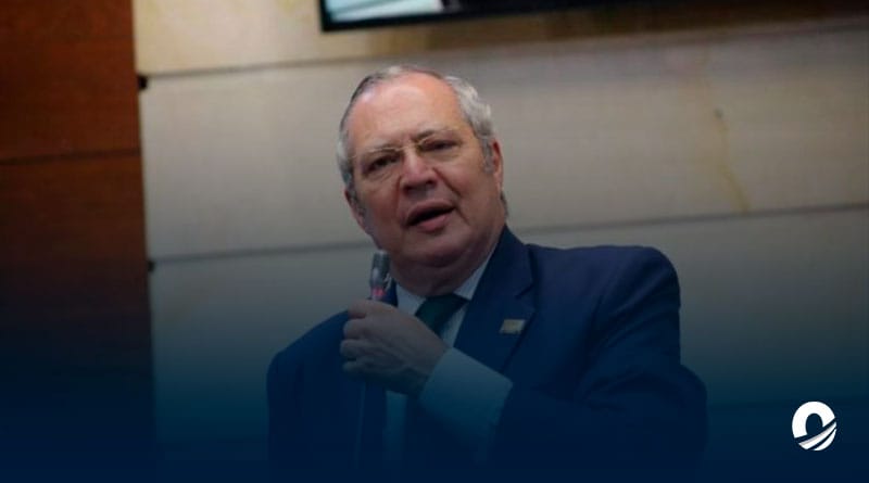 Corte Suprema de Colombia abrió indagación a presidente del Senado