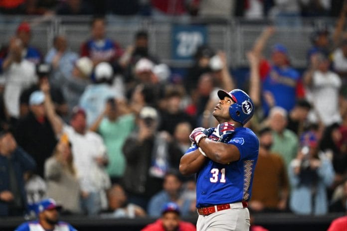 Venezuela derrotó 3-1 a República Dominicana en inicio de la Serie del Caribe