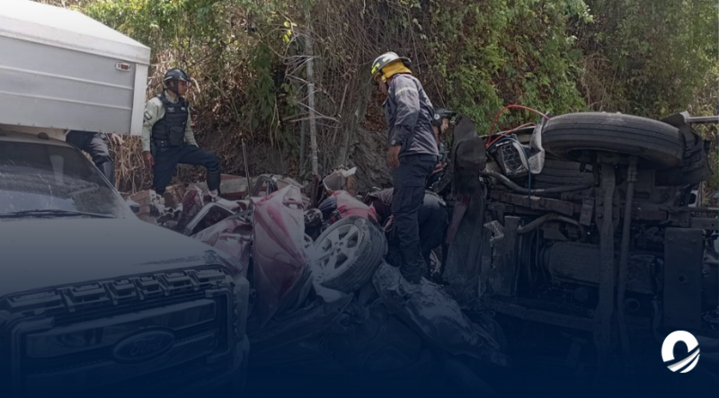 Accidente con camión cisterna dejó un saldo de dos muertos y tres heridos