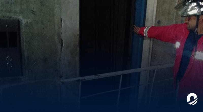 Cinco infantes atrapados en un ascensor fueron rescatados en Caracas