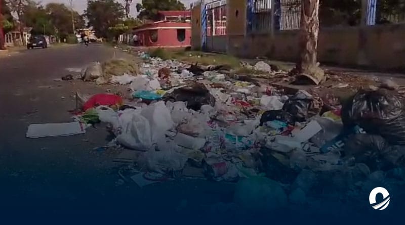 SUCRE | Habitantes de la calle Libertad exigieron eliminación de basurero satélite