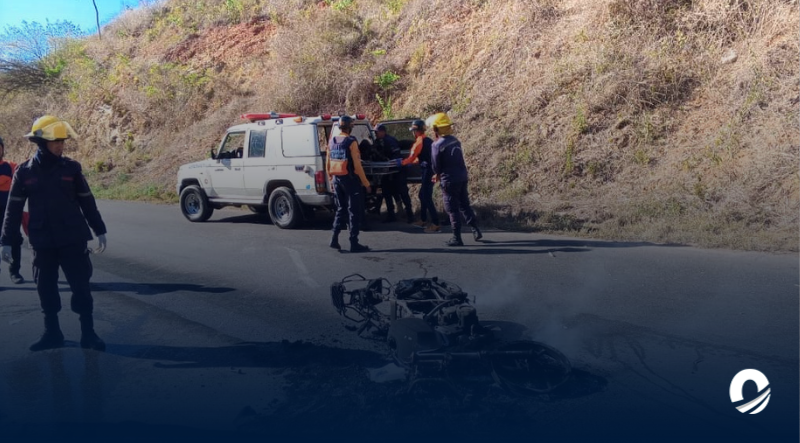 Motorizado falleció calcinado tras perder el control de su vehículo en Sucre