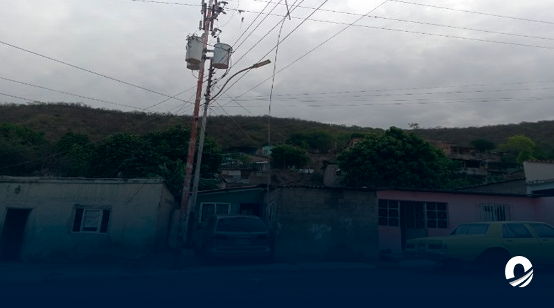 ANZOÁTEGUI | Viviendas en Sotillo perdieron el servicio eléctrico tras caída de guayas