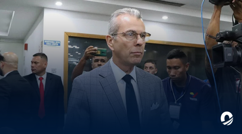 Rector Juan Delpino acusó a Elvis Amoroso de cometer irregularidades en el CNE