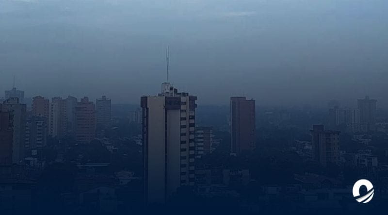 Ciudadanos reportaron fuertes lluvias y ráfagas de viento en Caracas