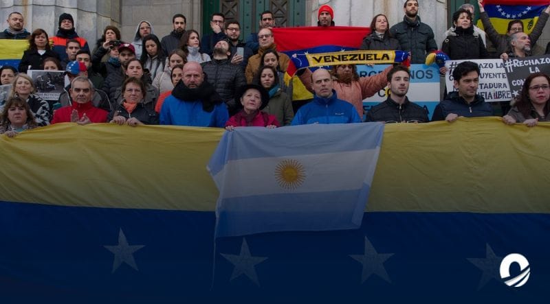Argentina autorizará ingreso y regularización de venezolanos con documentos vencidos