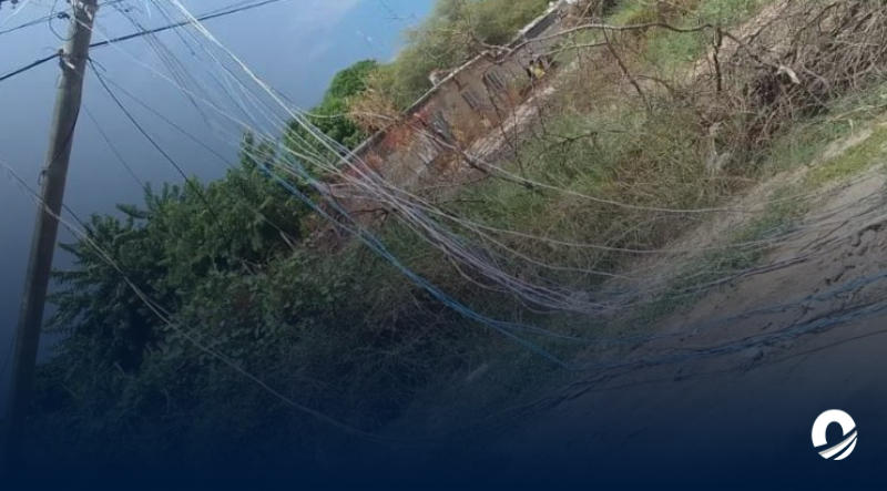 NUEVA ESPARTA | Vecinos de La Capilla tienen más de 24 horas sin luz tras caída de un poste eléctrico