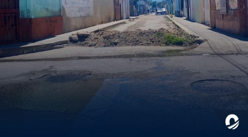 SUCRE | Calle Castellón de Cumaná tiene más de seis años entre aguas negras