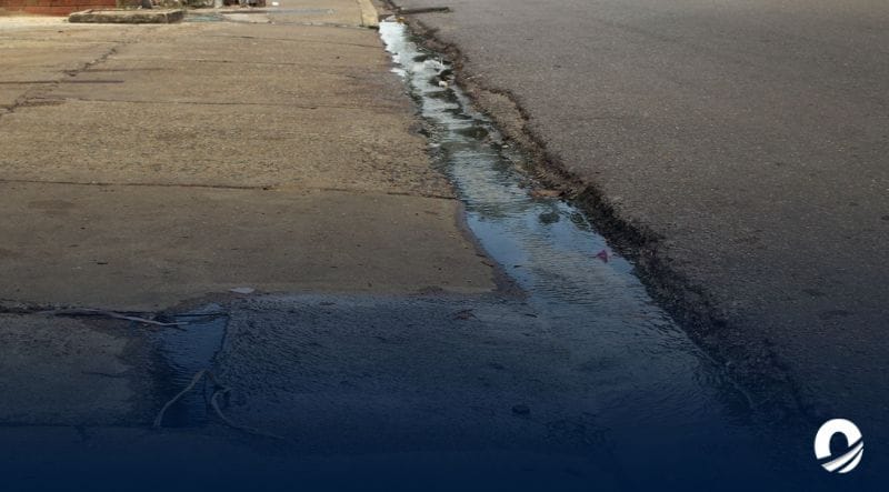 MONAGAS | Transeúntes denunciaron desbordamiento de aguas residuales en avenida Bicentenario de Maturín