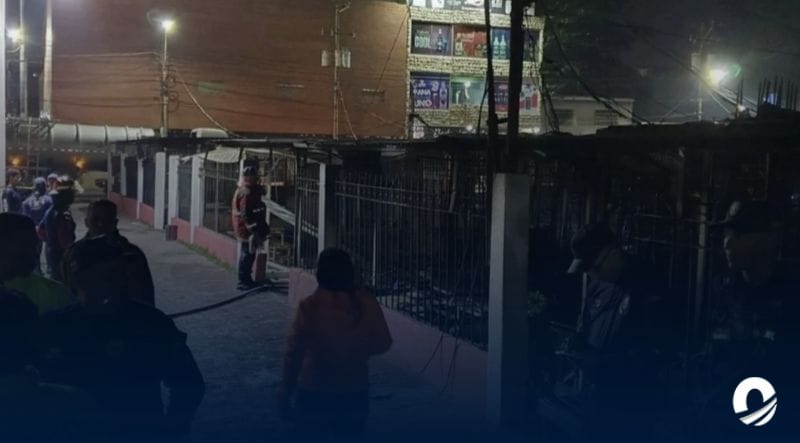 60 locales resultaron afectados por incendio en parque Los Tucusitos de Anzoátegui