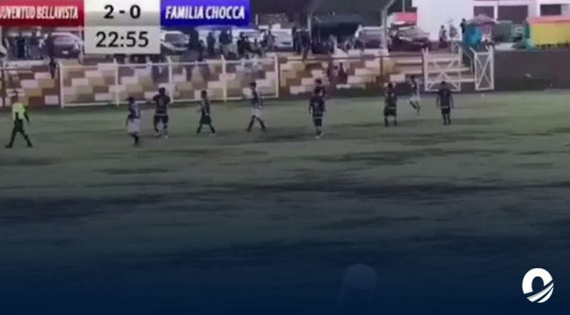 Futbolista peruano murió tras ser alcanzado por un rayo en pleno partido