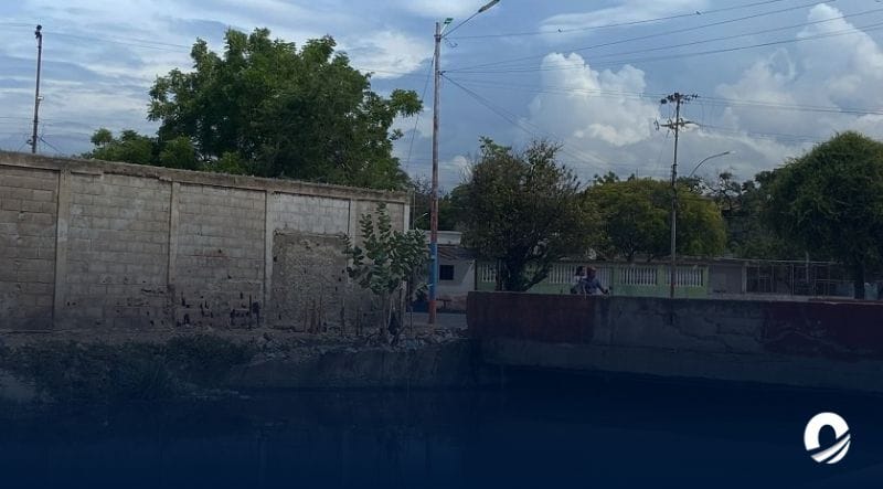 SUCRE | Vecinos de El Cumanagoto denunciaron contaminación del canal de la zona