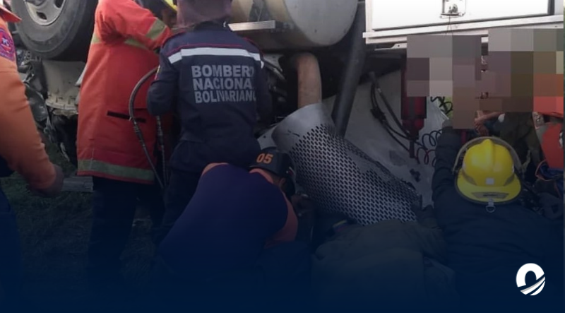 Hombre perdió la vida luego de volcar su gandola en la Troncal 9