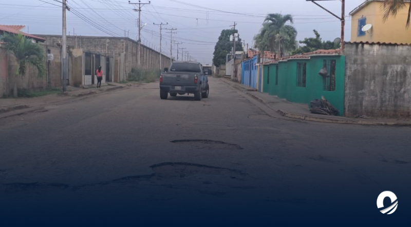 ANZOÁTEGUI | Habitantes de la calle Luis Hurtado Higuera de Guanipa claman asfaltado de la vialidad