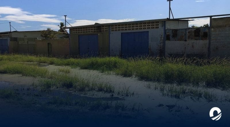 SUCRE | Vecinos de la calle Nueva de Bolivariano llevan más de 20 años rodeados de maleza y aguas residuales