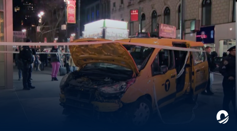 Taxi arrolló a un grupo de personas en Nueva York y dejó varios heridos