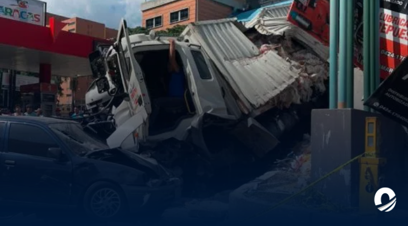 Accidente de transito dejó cuatro muertos y varios lesionados en Caracas