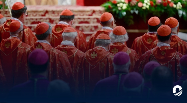 Cónclave: humo de la Capilla Sixtina anunció que hoy no fue elegido el nuevo Papa